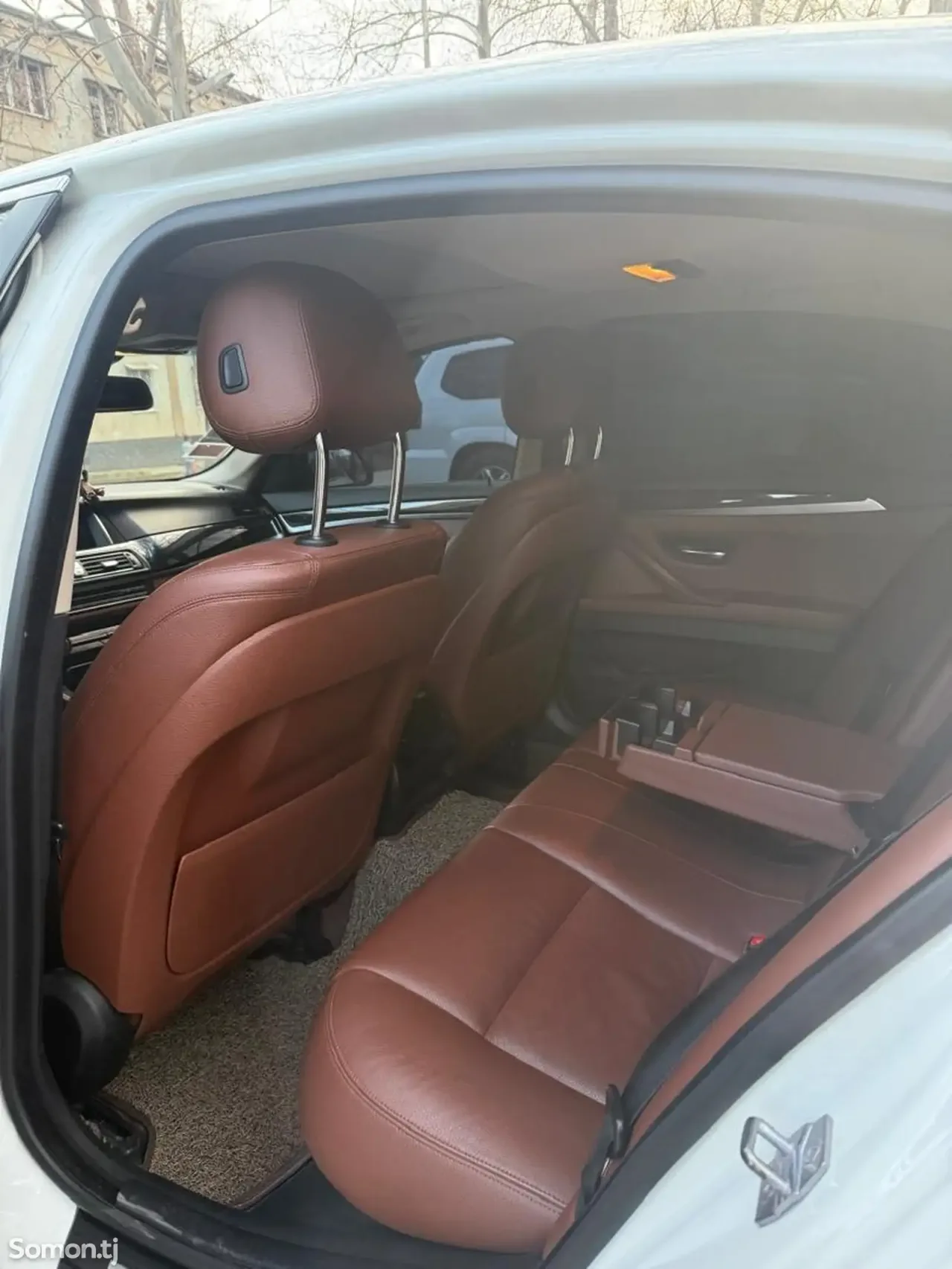 BMW 5 series 2014 · 2.0 AT