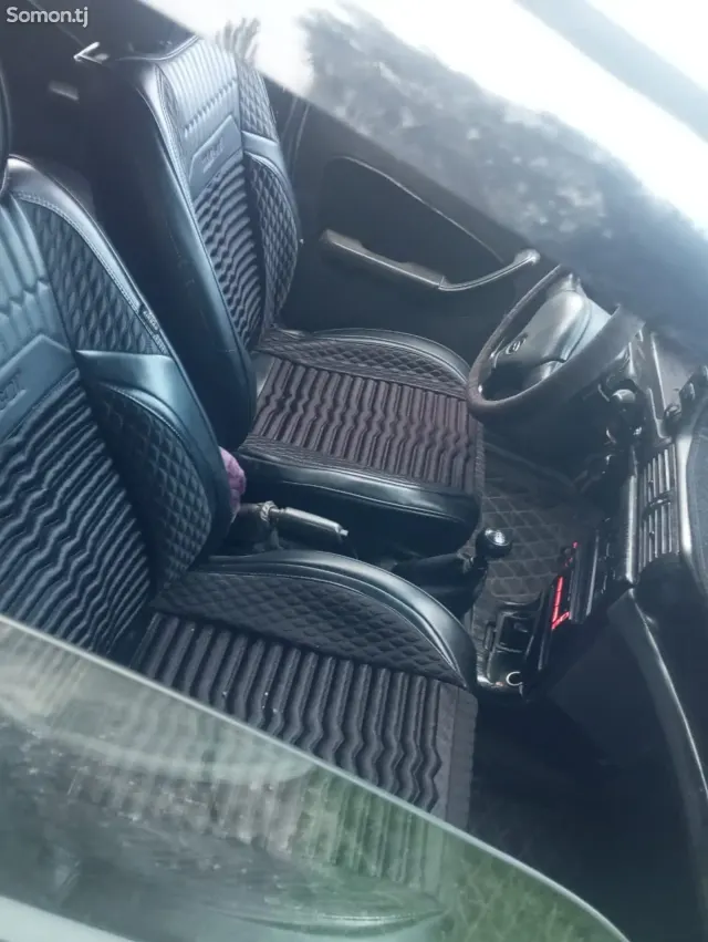 Daewoo Nexia 1994 · 1.6 MT