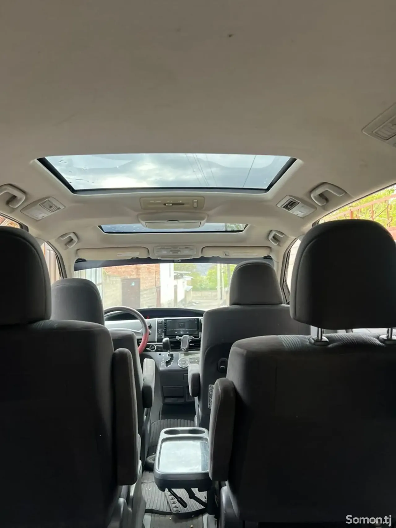 Toyota Estima 2009 · 2.4 AT