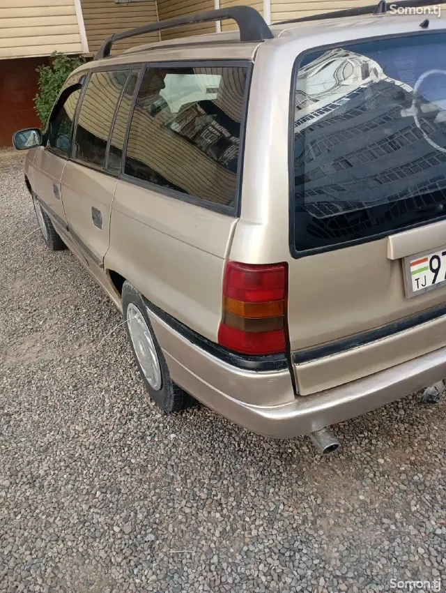Opel Astra F 1997 · 1.6 MT