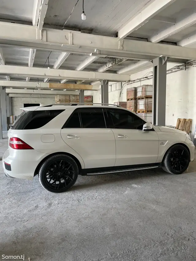 Mercedes-Benz ML class 2015 · 6.3 AT