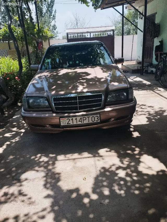 Mercedes-Benz C class 1994 · 1.8 MT