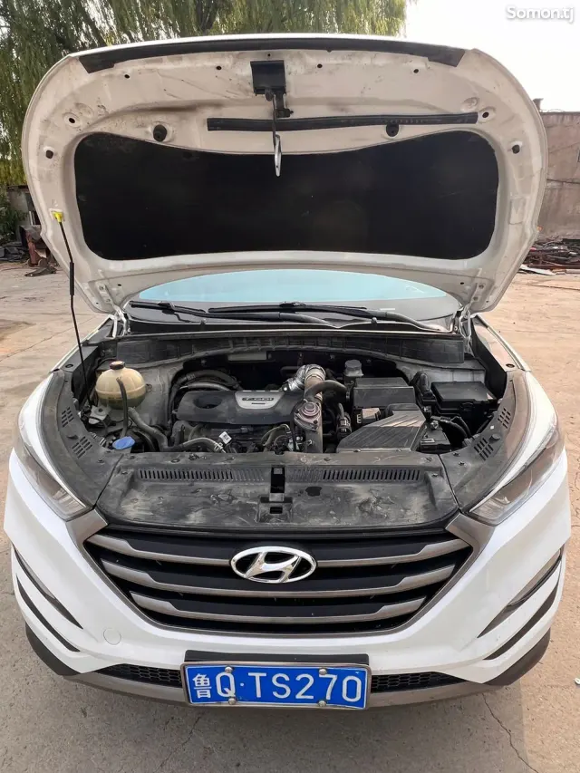 Hyundai Tucson 2016 · 1.6 AT