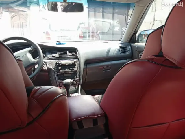 Toyota Mark II 1996 · 2.3 AT
