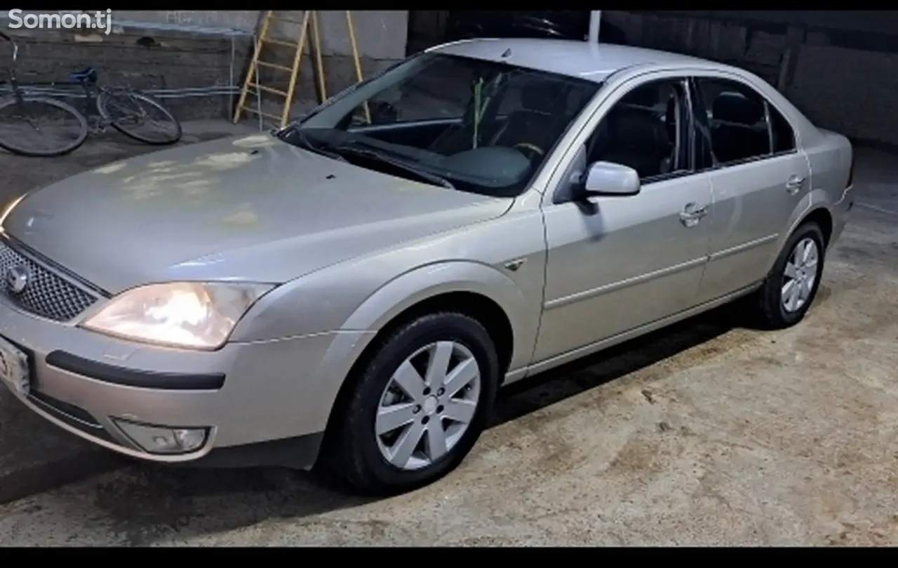 Ford Mondeo 2004 · 1.8 MT