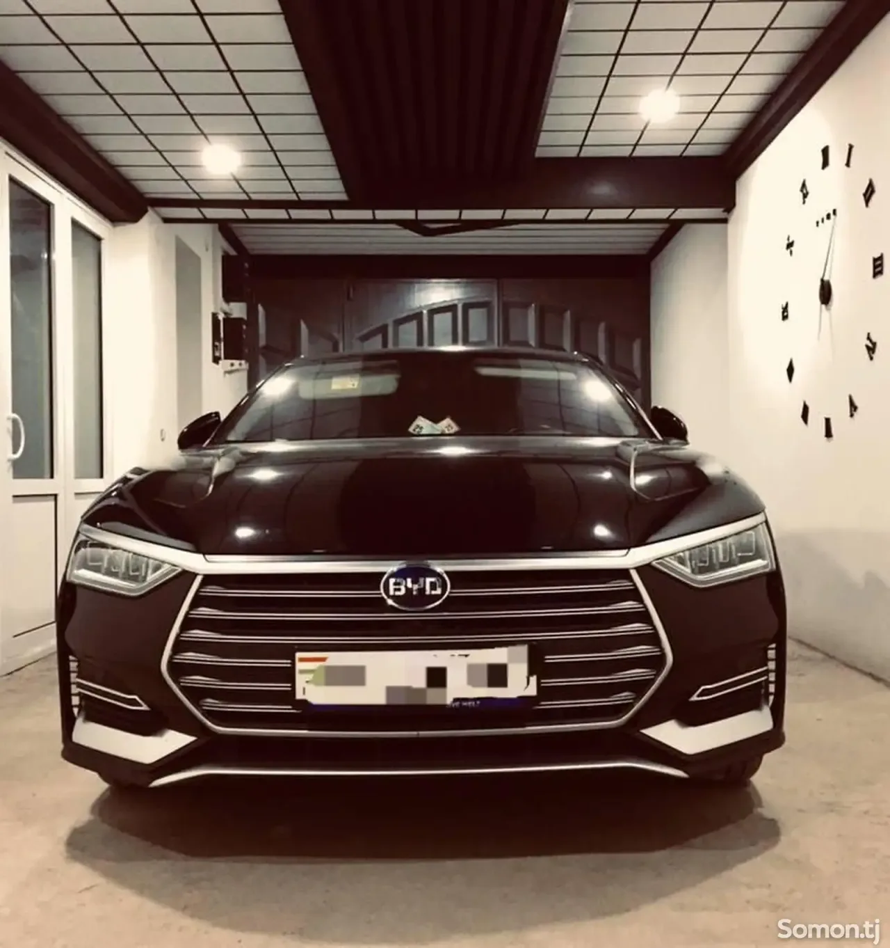 BYD E9 2021 · AT