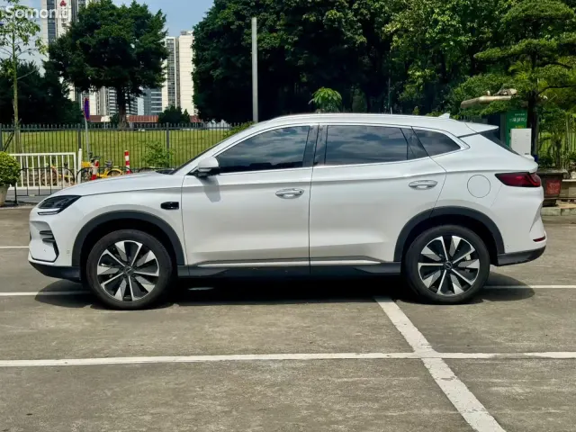BYD Song Plus 2025 · AT