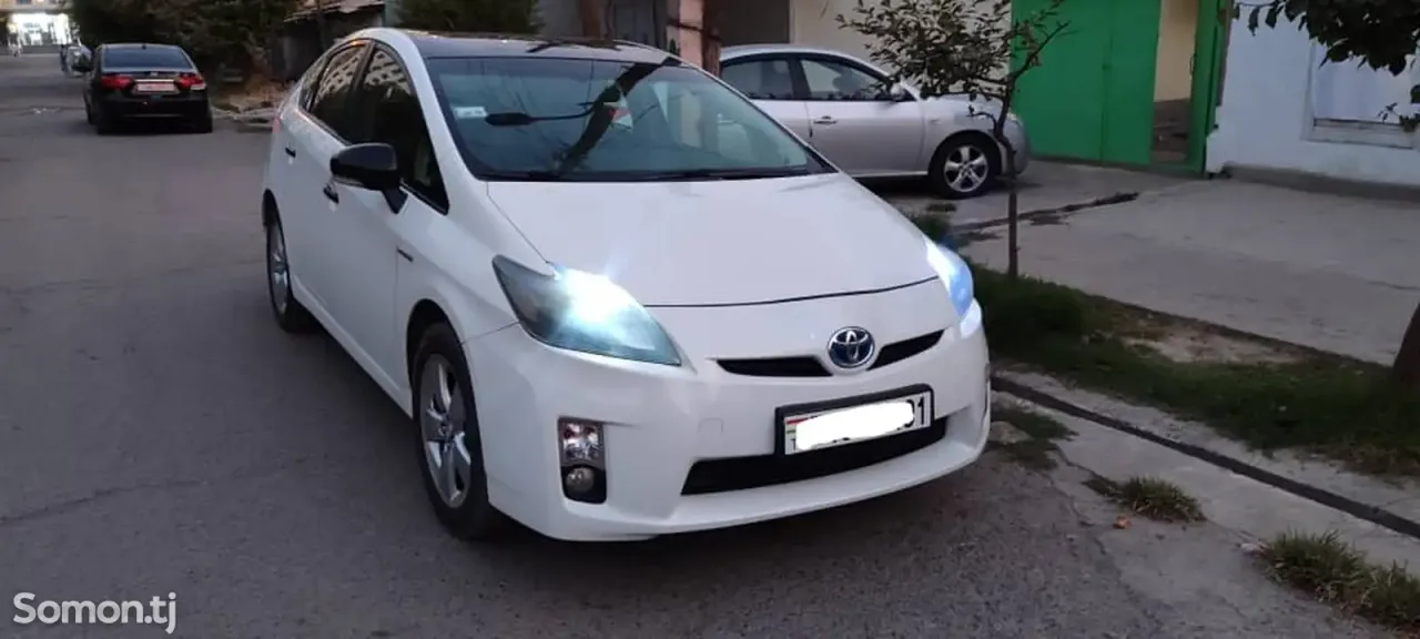 Toyota Prius 2011 · 1.8 AMT