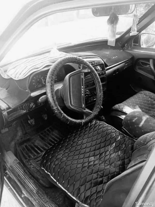Lada (ВАЗ) 2115 2001 · 1.5 MT