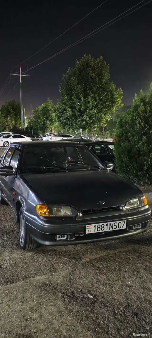 Lada (ВАЗ) 2115 2003 · 1.7 MT