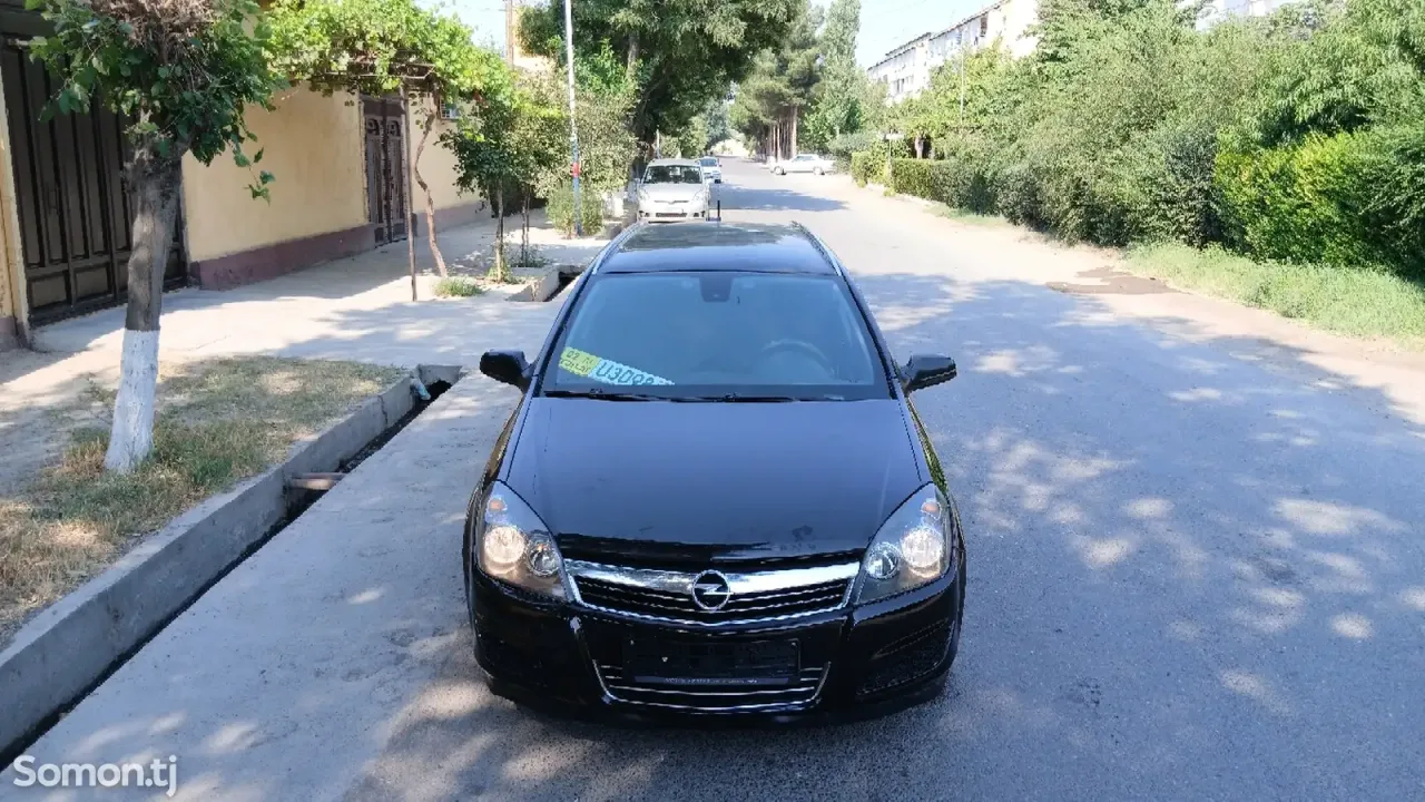 Opel Astra H 2008 · 1.9 MT