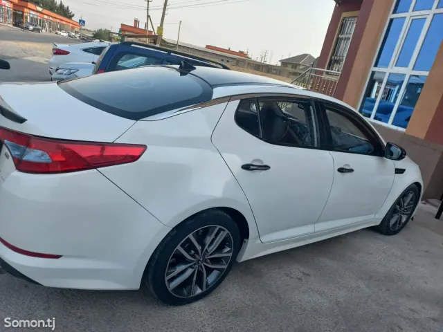 Kia K5 2013 · 2.0 AT