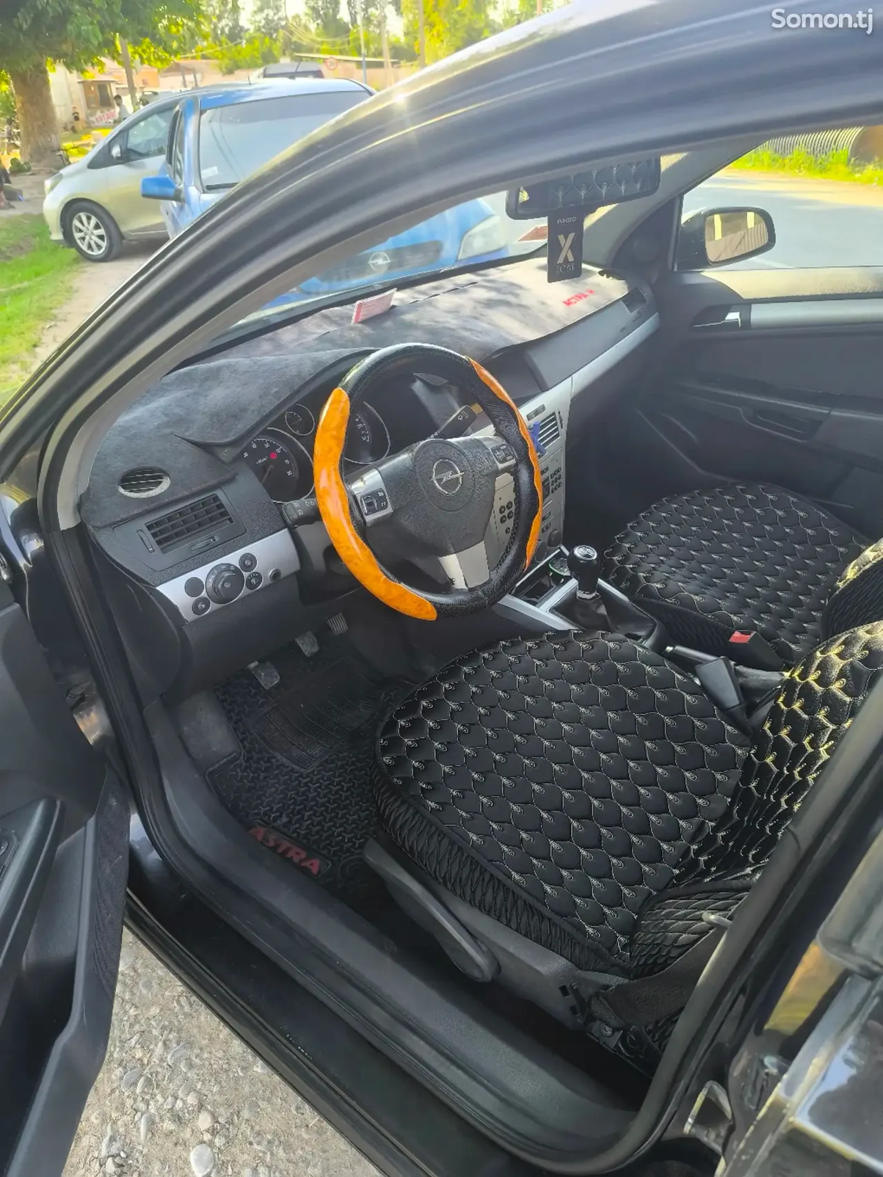Opel Astra H 2013 · 1.8 MT