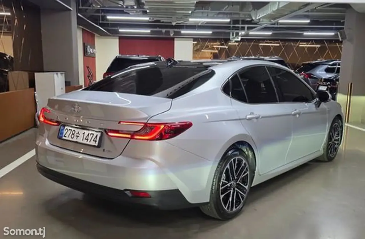 Toyota Camry 2026 · 2.5 AT