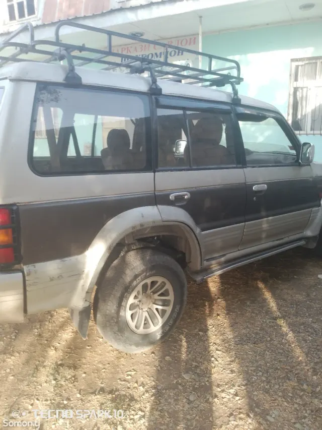 Mitsubishi Pajero 1994 · 3.0 AT