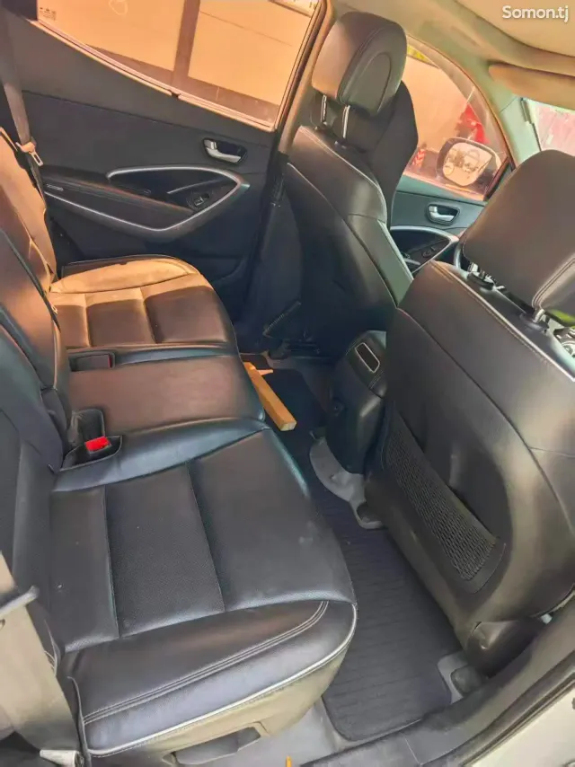 Hyundai Santa Fe 2017 · 2.0 AT