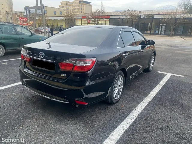 Toyota Camry 2017 · 2.5 AT