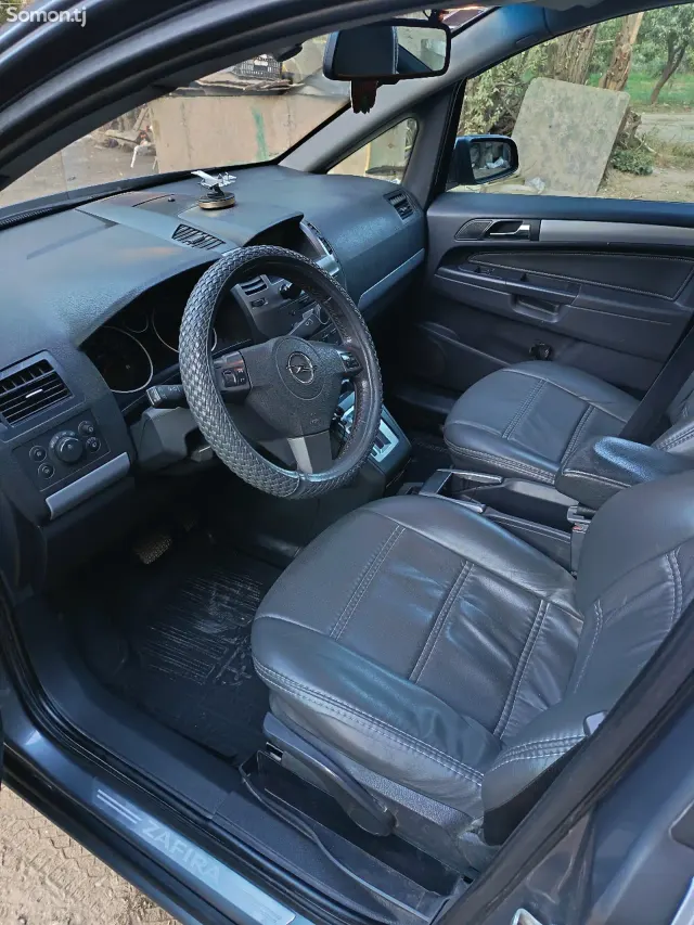 Opel Zafira 2007 · 2.2 AT