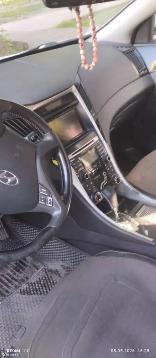 Hyundai Sonata 2010 · 2.0 AT