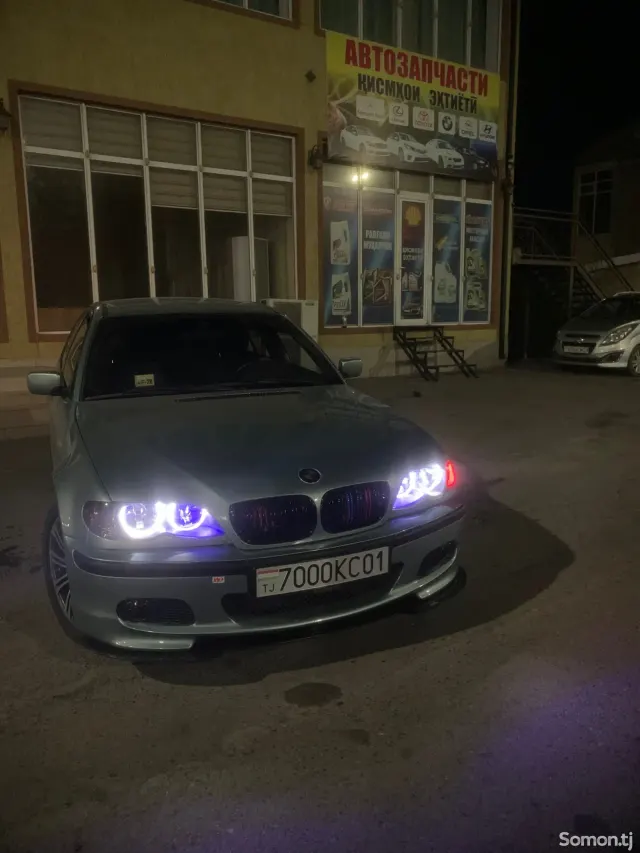 BMW 3 series 2003 · 2.0 MT