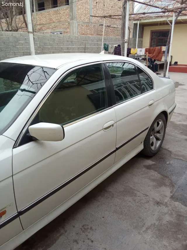BMW 5 series 1996 · 2.4 MT