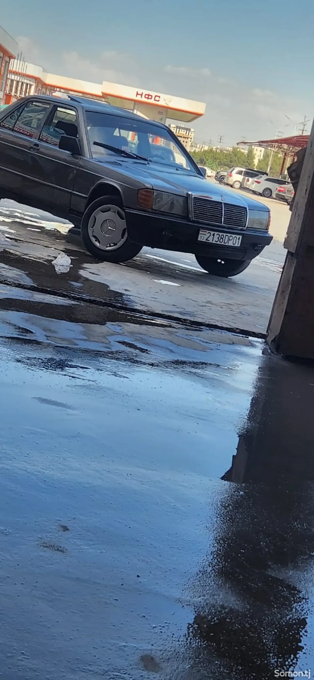 Mercedes-Benz W201 1987 · 2.0 MT