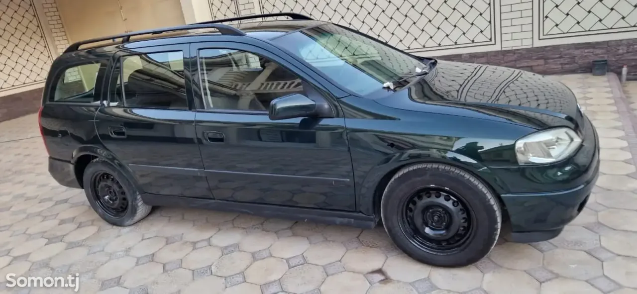 Opel Astra G 2000 · 1.6 MT