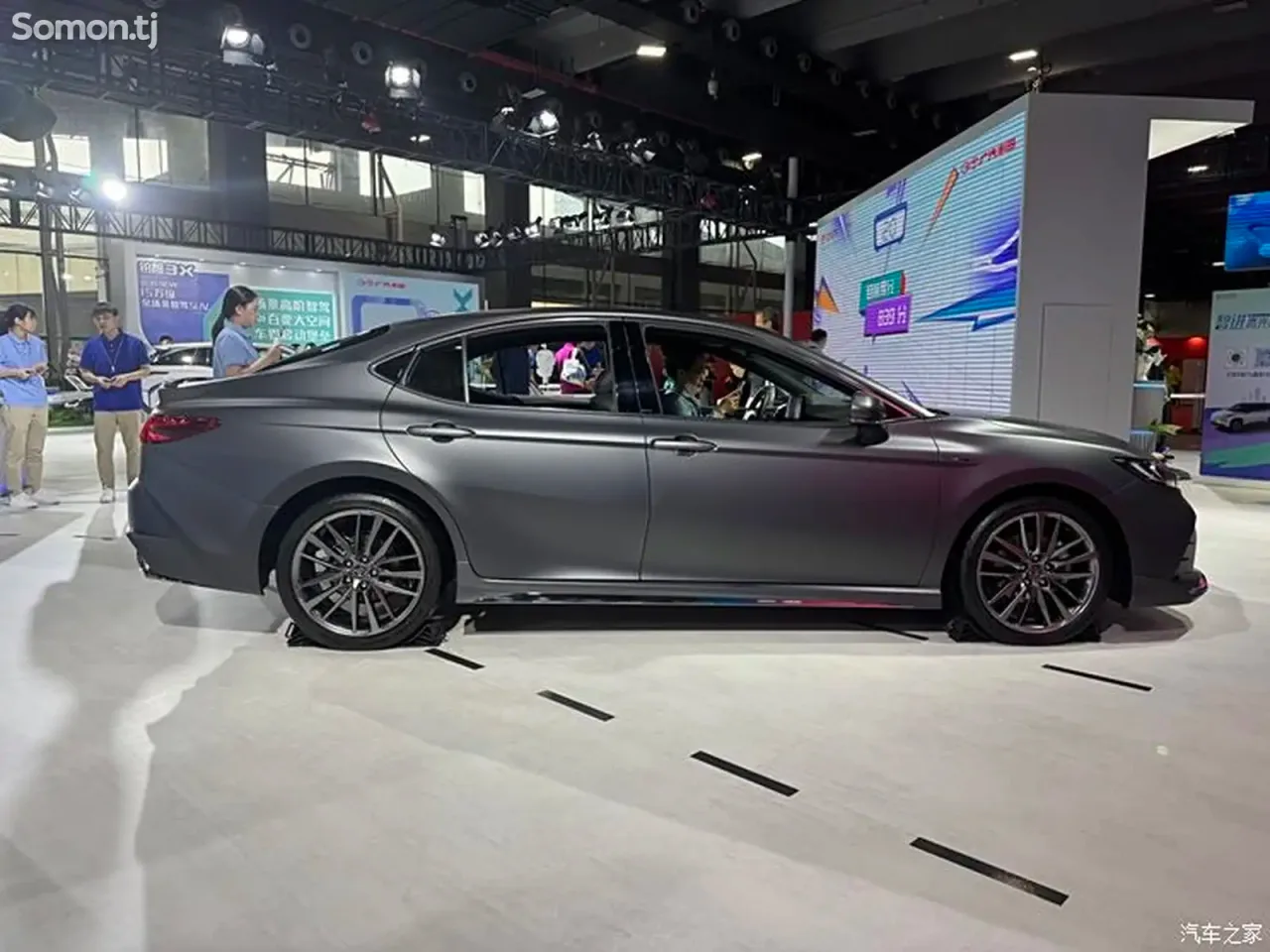 Toyota Camry 2026 · 2.0 AT