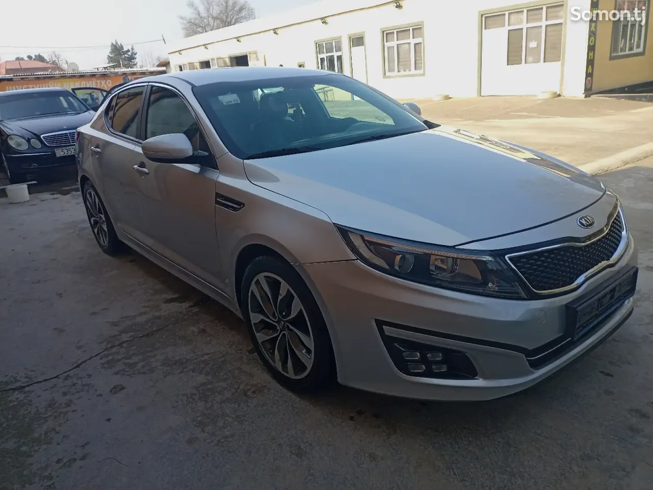 Kia K5 2015 · 2.0 AT