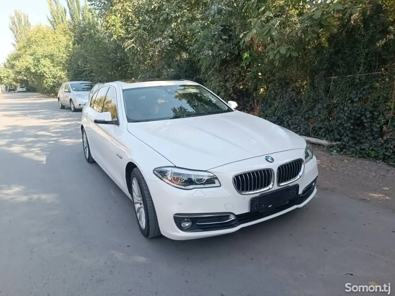 BMW 5 series 2015 · 2.0 AT