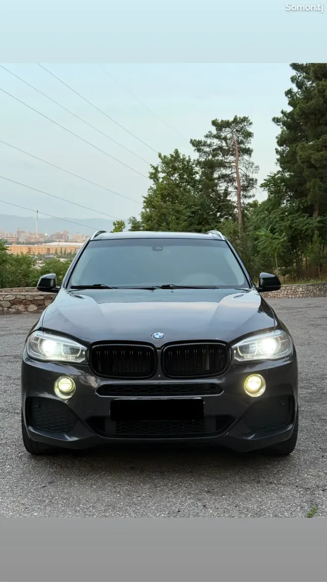 BMW X5 2015 · 3.5 AT