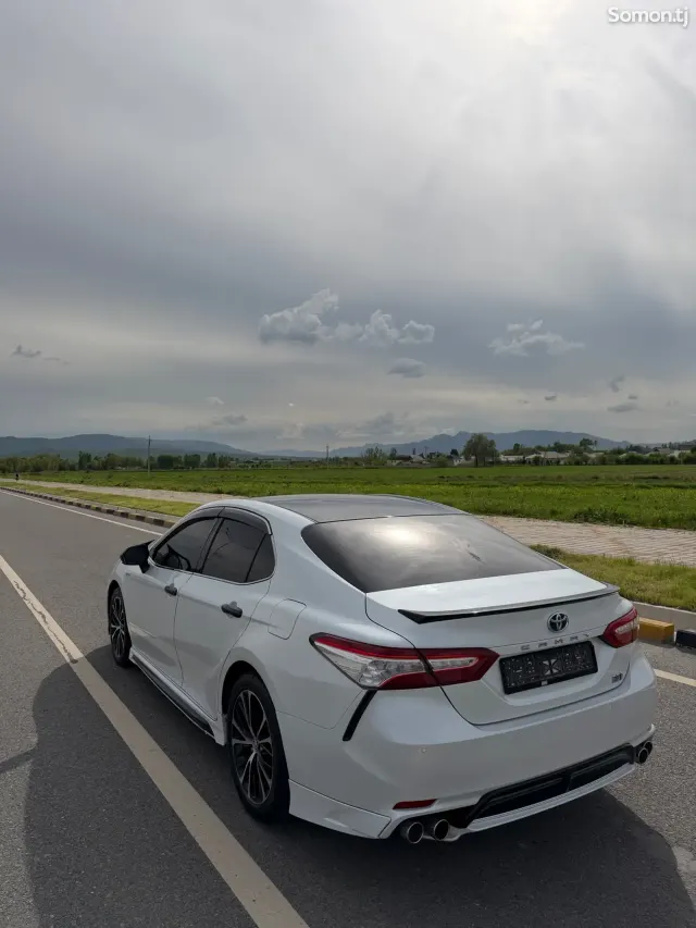 Toyota Camry 2018 · 2.5 AT