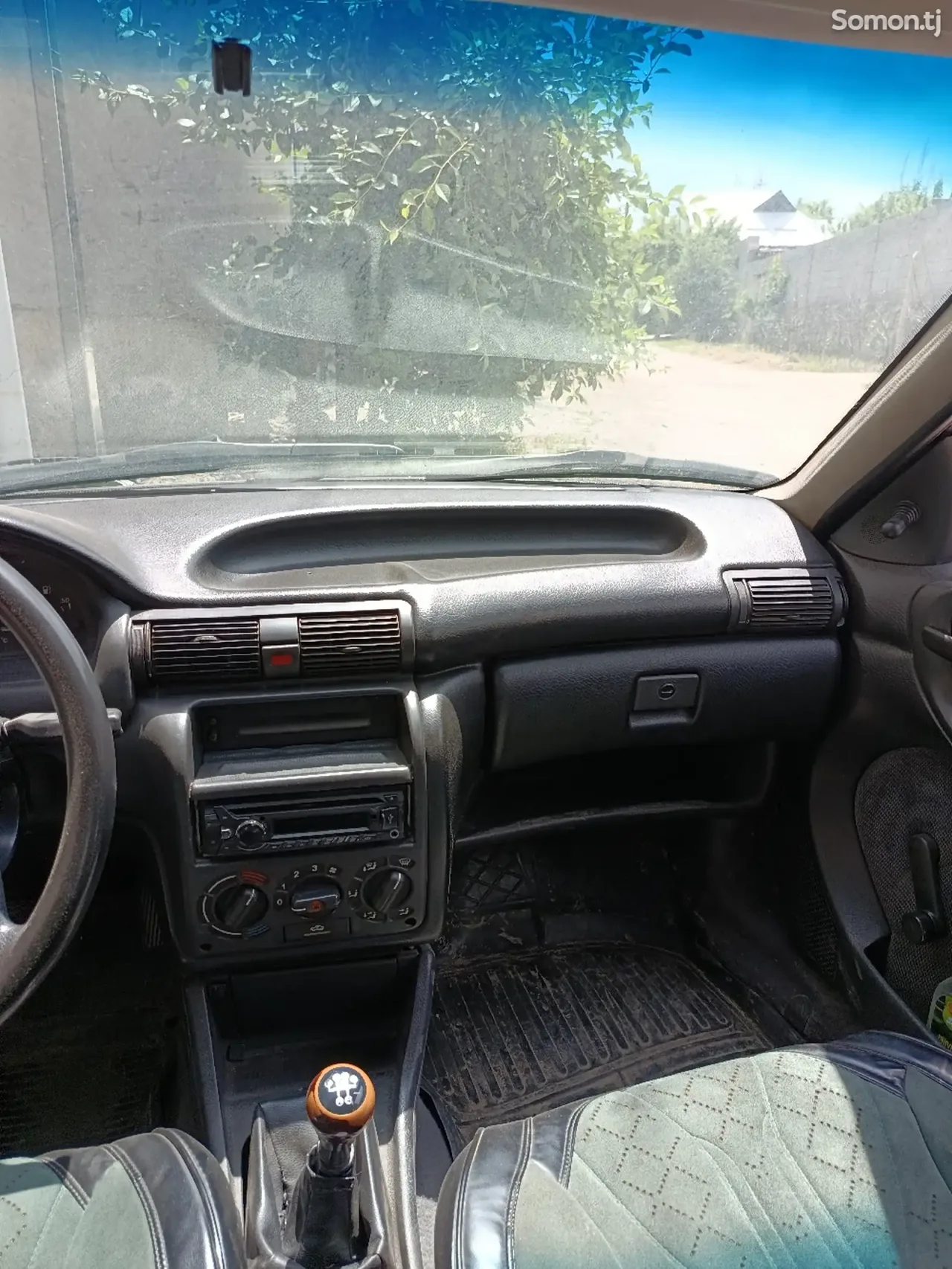 Opel Astra F 1993 · 1.6 MT