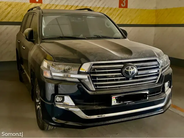 Toyota Land Cruiser 2018 · 4.5 AT