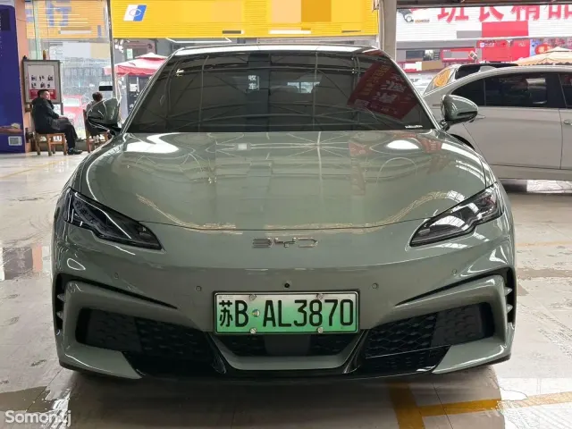BYD Seal 2025 · AT