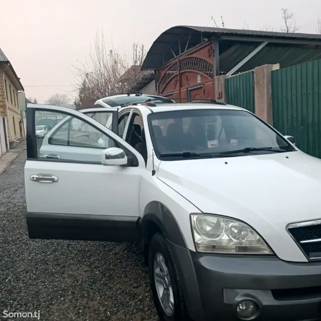 Kia Sorento 2005 · 2.0 MT