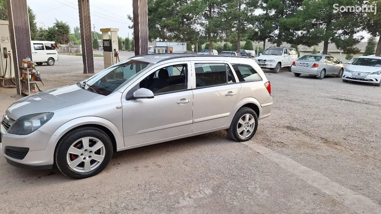 Opel Astra H 2007 · 1.6 MT