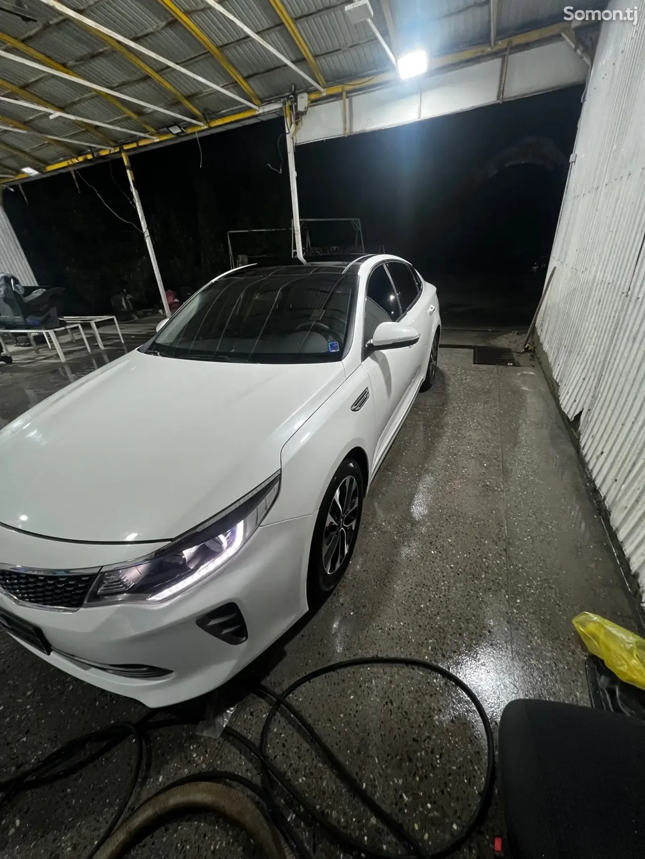 Kia K5 2015 · 2.0 AT