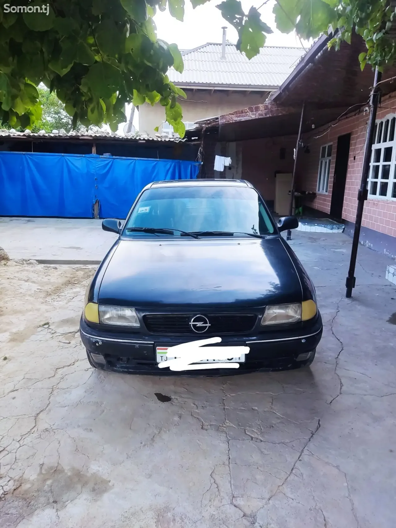 Opel Astra F 1995 · 1.6 MT