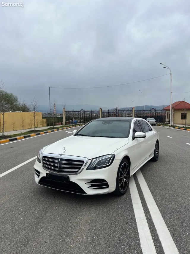 Mercedes-Benz S class 2015 · 4.7 AT