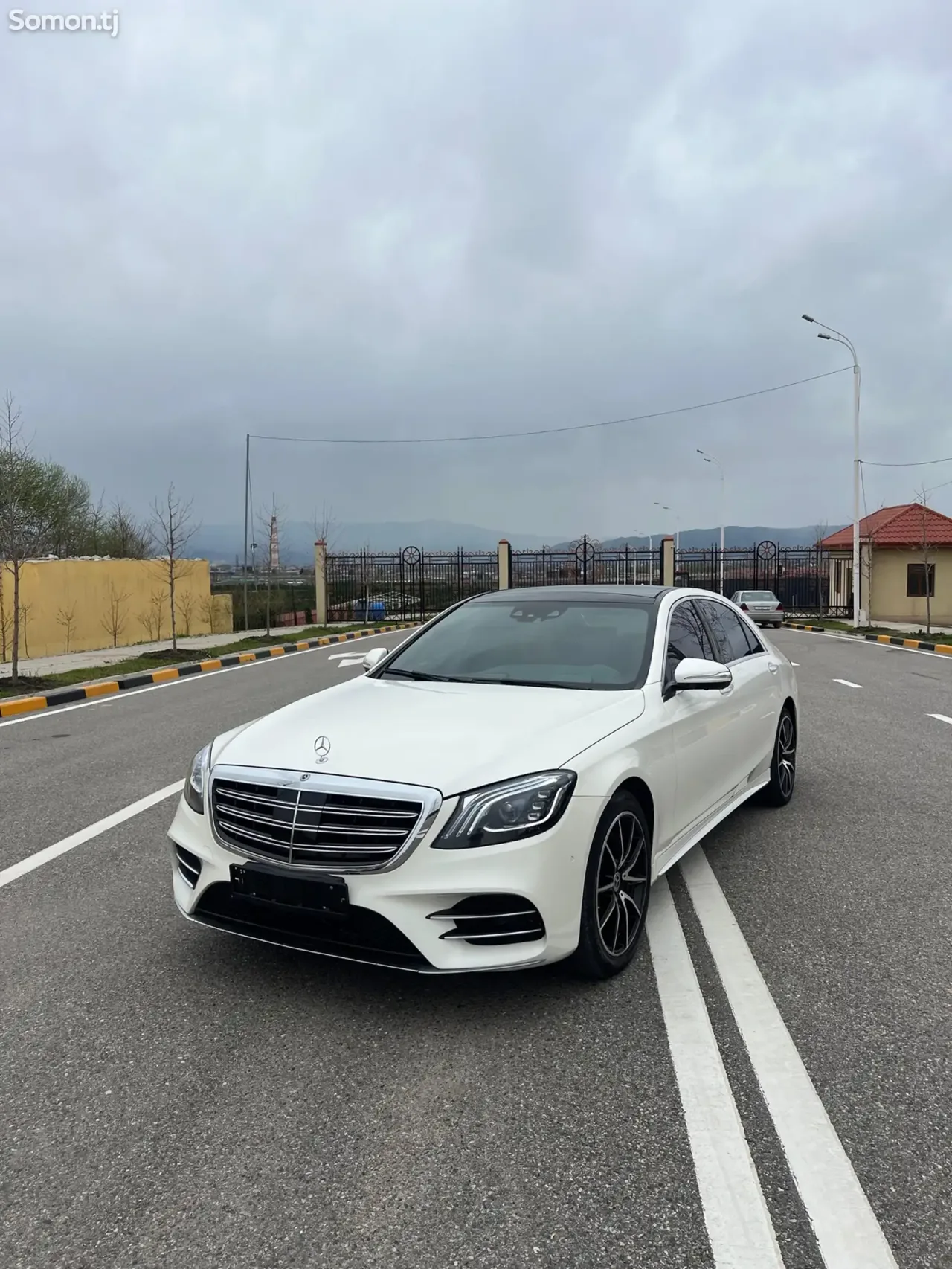 Mercedes-Benz S class 2015 · 4.7 AT
