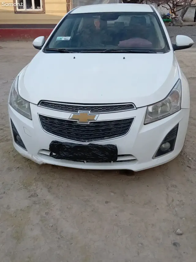 Chevrolet Cruze 2013 · 1.8 MT
