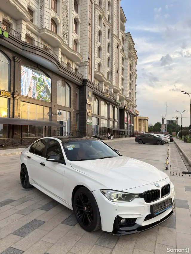 BMW 3 series 2014 · 2.0 AT