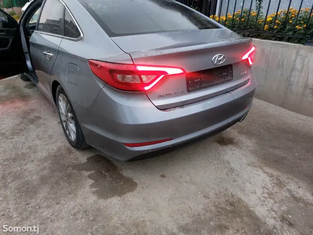 Hyundai Sonata 2014 · 2.0 AT