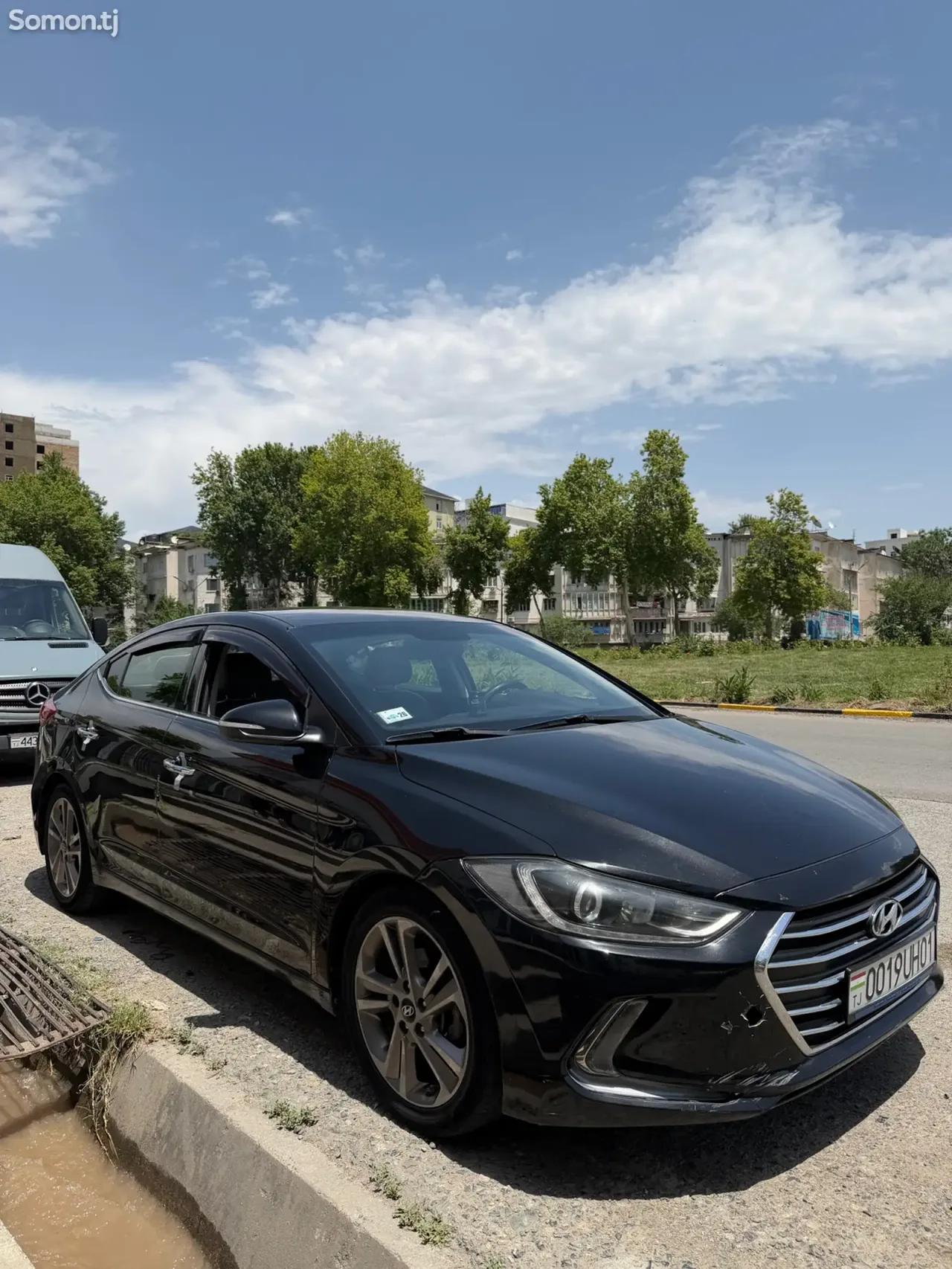 Hyundai Elantra 2017 · 2.0 AT