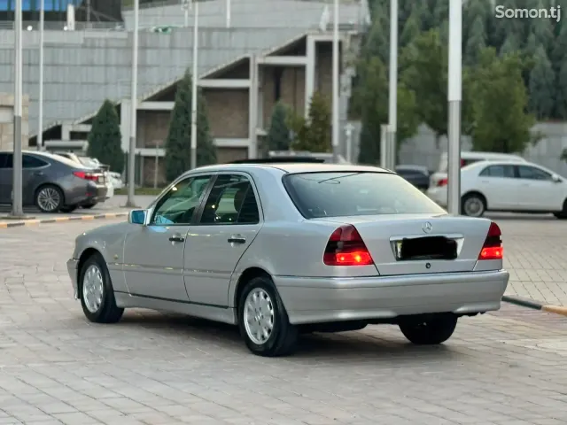 Mercedes-Benz C class 1999 · 2.0 AT