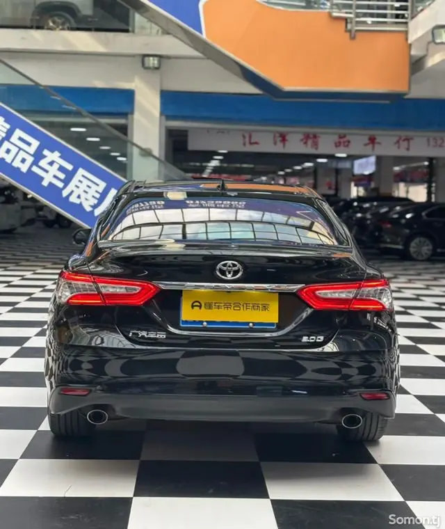 Toyota Camry 2023 · 2.0 AT