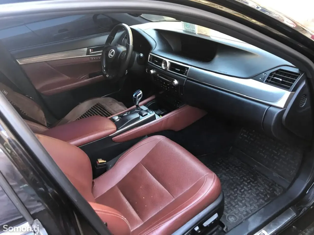 Lexus GS series 2013 · 3.5 AT