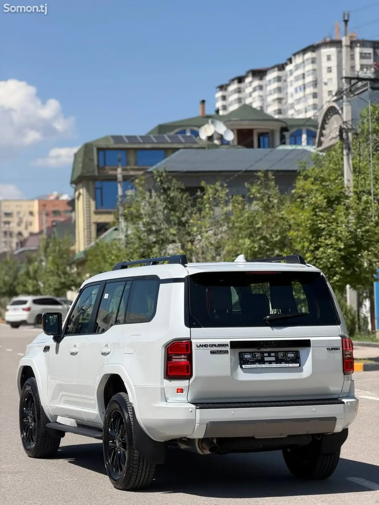 Toyota Land Cruiser Prado 2026 · 2.5 AT