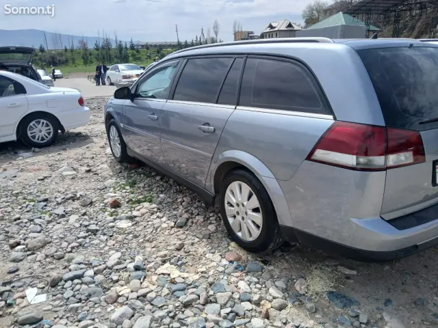 Opel Vectra C 2006 · 2.2 AT